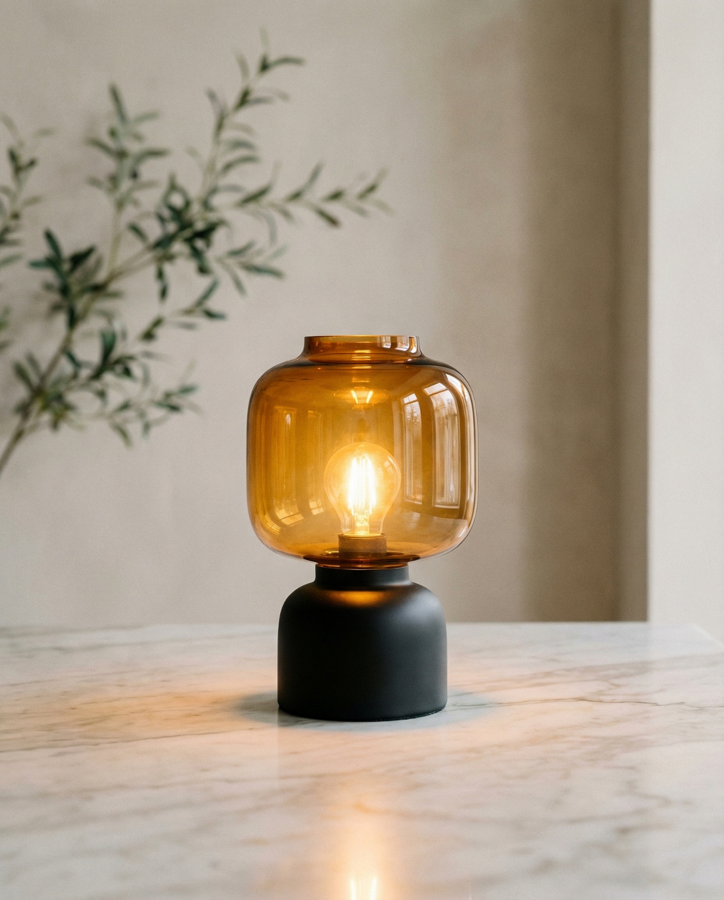 Compact Table Lamp