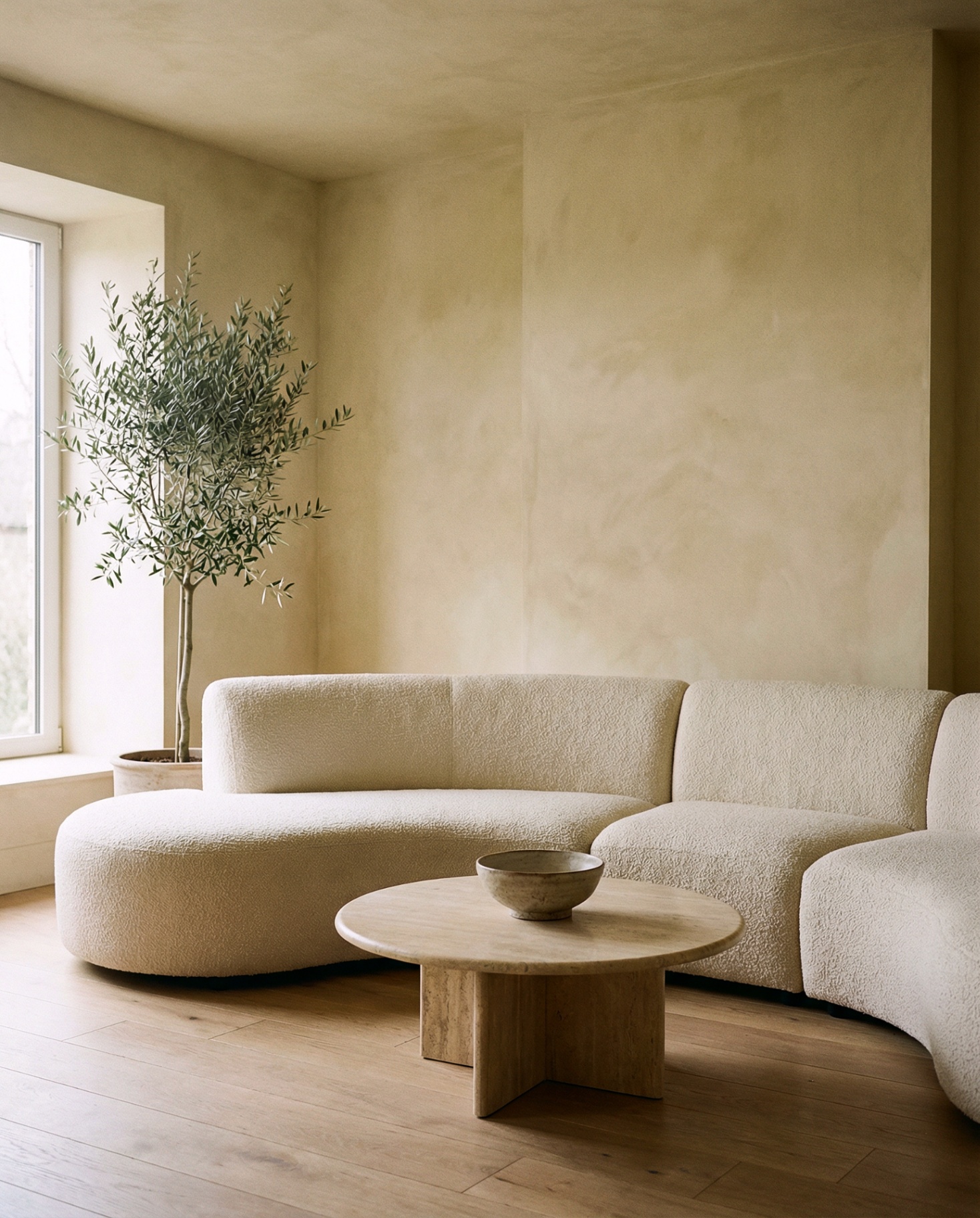 Pebble eettafel overhead Calacatta marmer